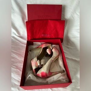 Valentino D’Orsay open toe pumps 39.5